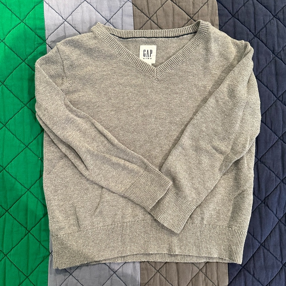 GAP Kids boys’ grey v-neck sweater